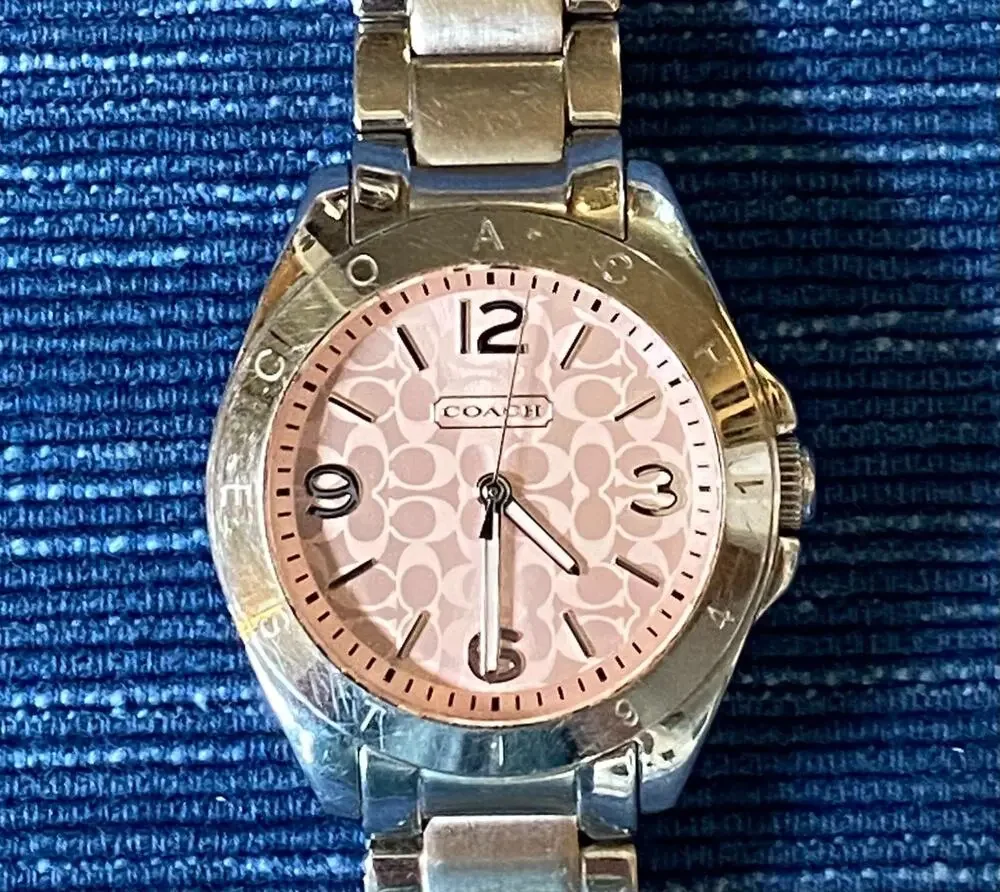 NEEDS A BATTERY Stainless Steel Coach Quartz Wristwatch Pink Face 89B